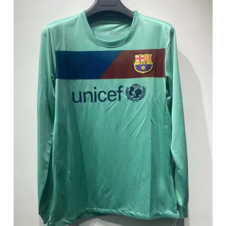 3D Jersey Design: IT, X, with, q – The Future of Sports Fashion and Technology Integration