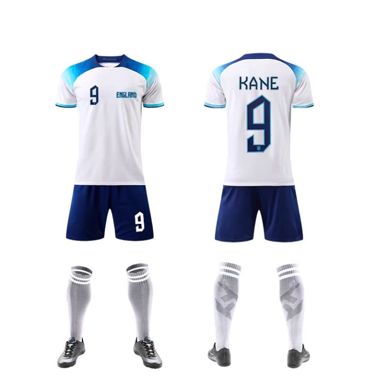 How to Style a Sports Jersey with IT: Integrating It into Your Wardrobe